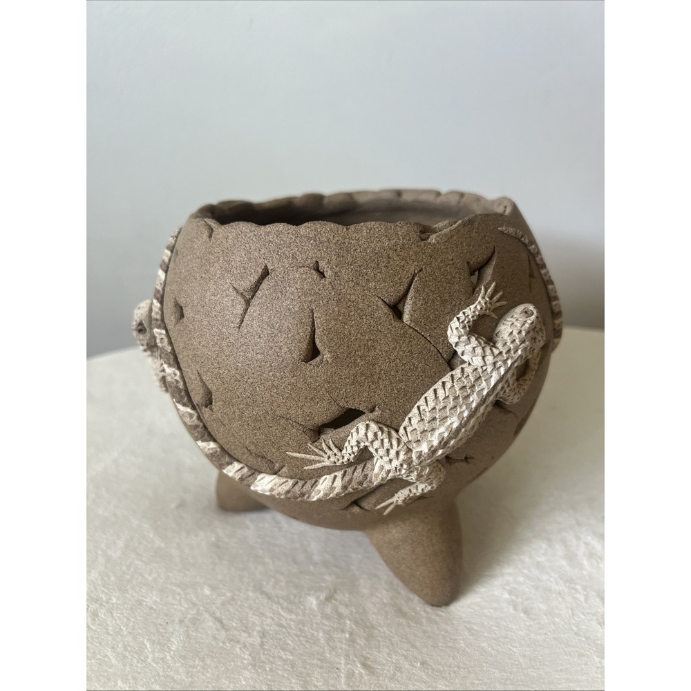 Mary E Arbuthnot Pottery Desert Lizard Signed Vase Clay Sculpture Southwest